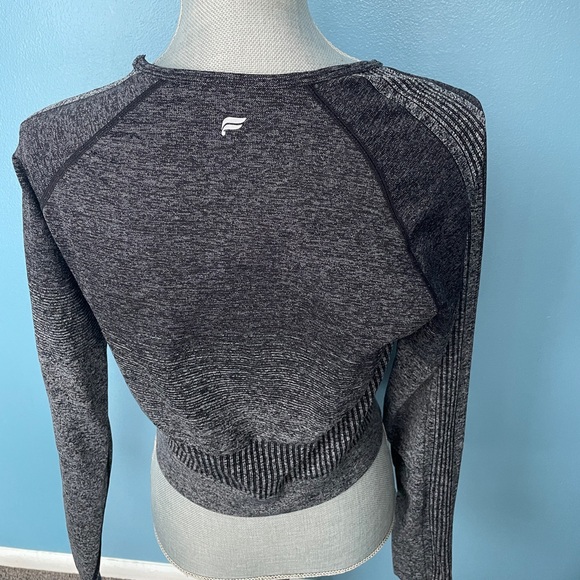 Fabletics - Picture 2 of 3